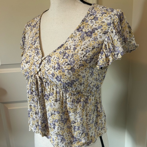 Wild fable floral button down cinch waist short sleeve vneck top - Picture 3 of 5